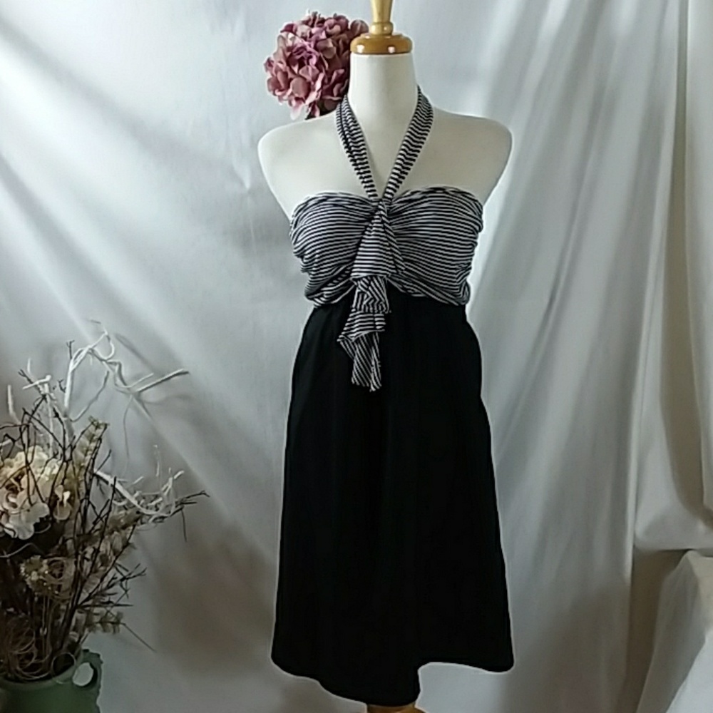 Reduced! NWT Olian maternity dress